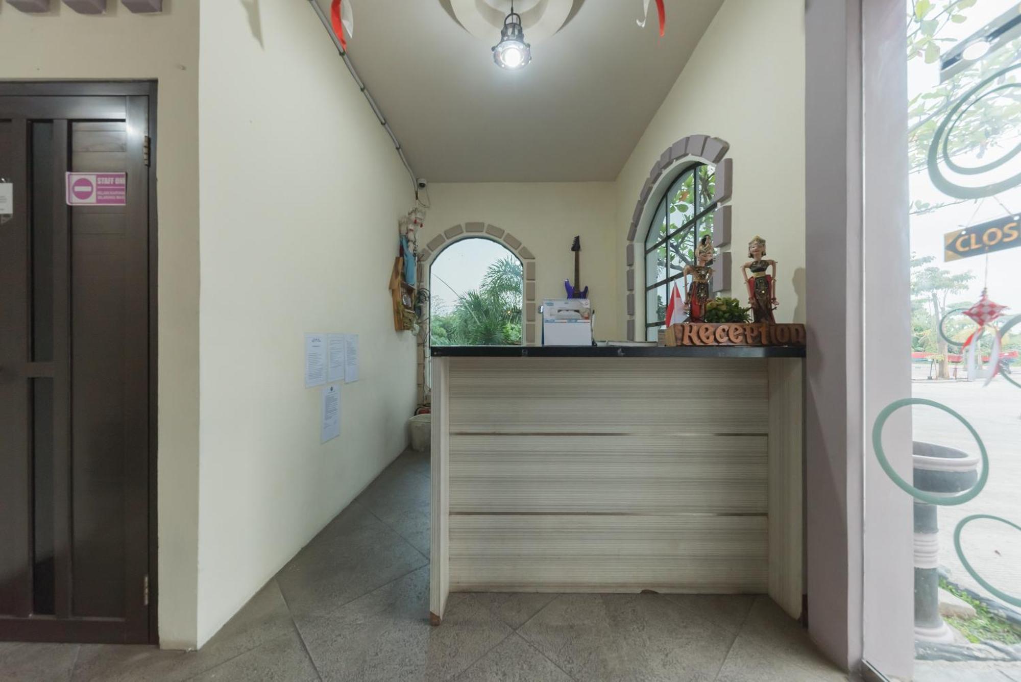 Urbanview Hotel Cianjur City Park By Reddoorz 외부 사진