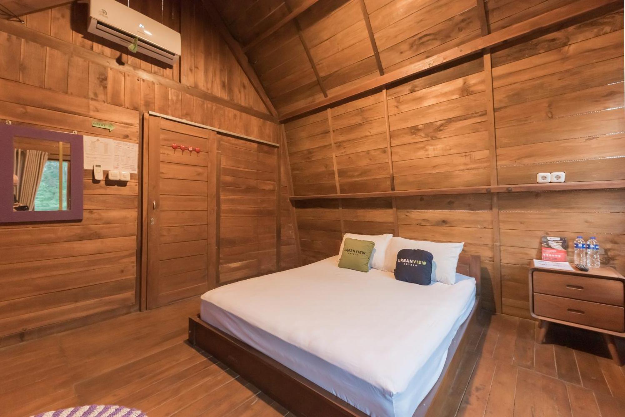 Urbanview Hotel Cianjur City Park By Reddoorz 외부 사진